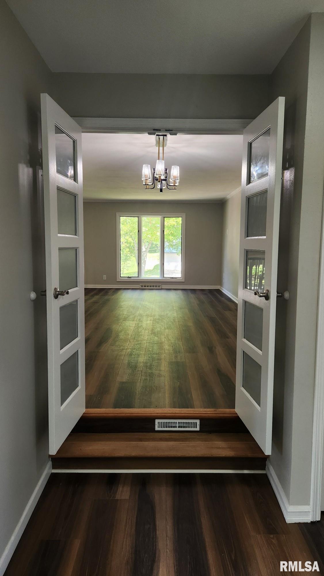 6129 North Hamilton Road Peoria, IL 61614 - Photo 22 of 45 Gallery Image 22