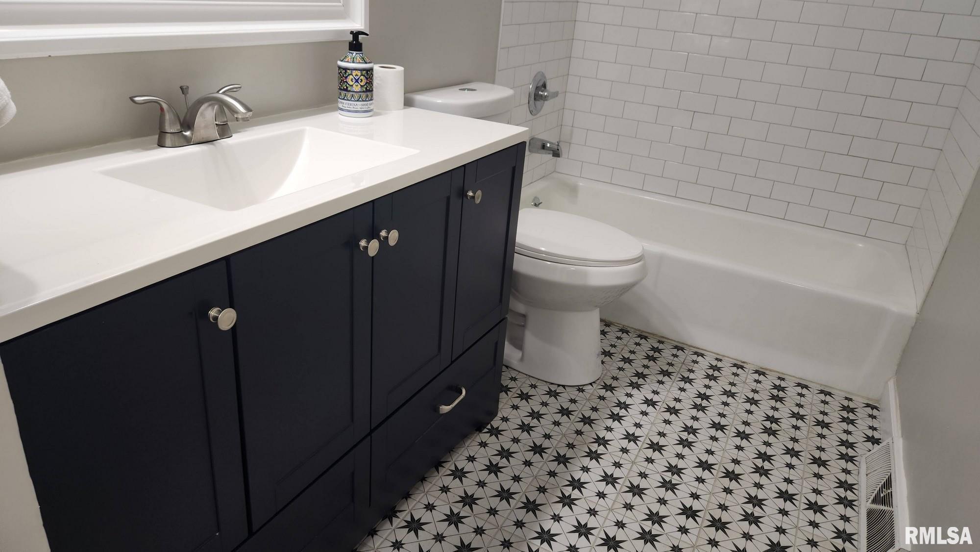 6129 North Hamilton Road Peoria, IL 61614 - Photo 30 of 45 Gallery Image 30