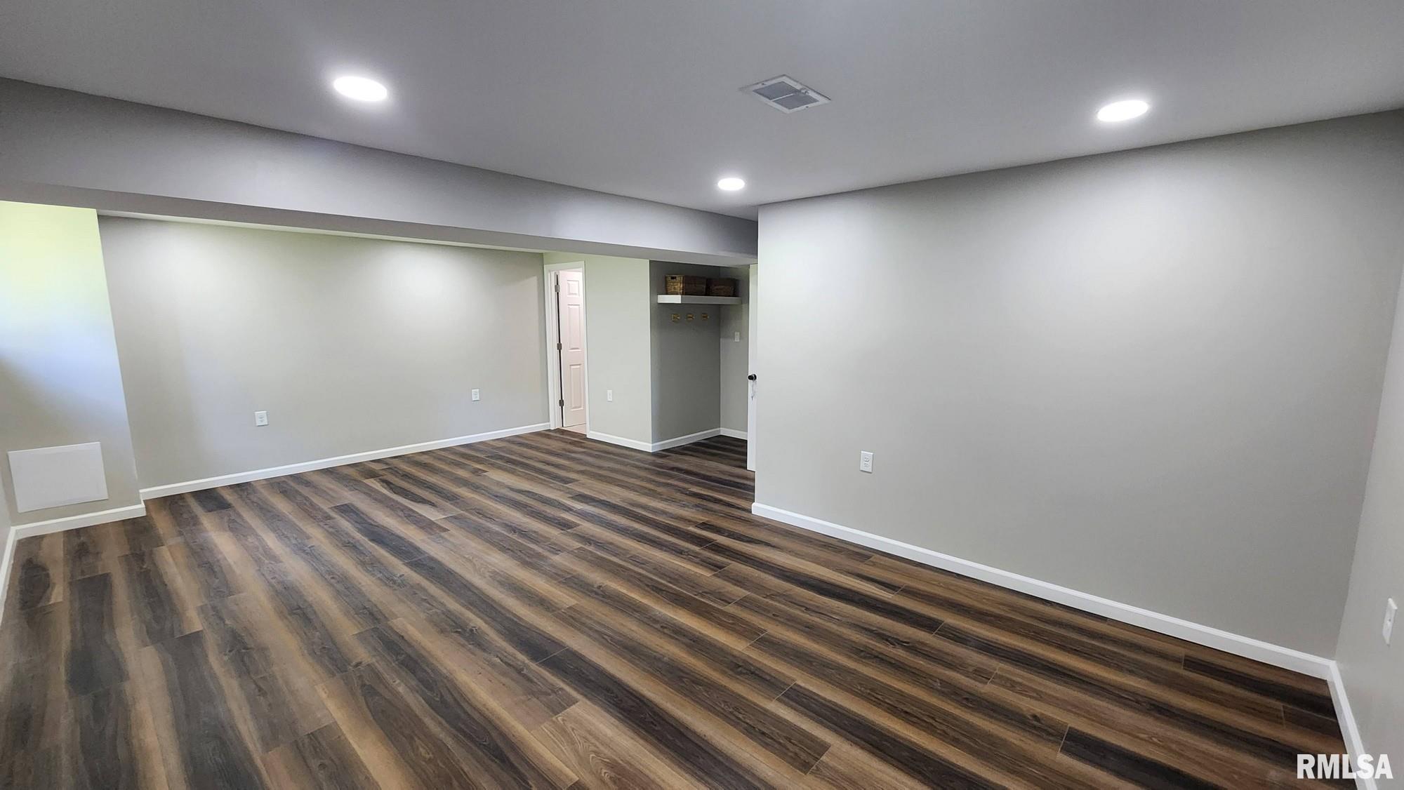 6129 North Hamilton Road Peoria, IL 61614 - Photo 36 of 45 Gallery Image 36
