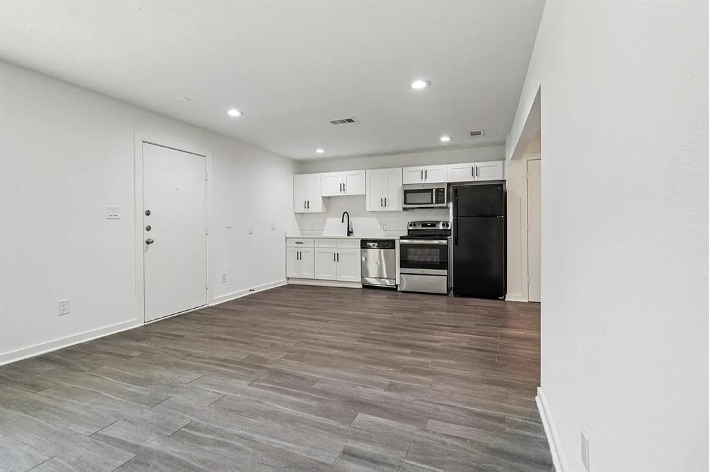 321 East 8th Street, Unit 110 Dallas, TX 75203 - Photo 11 of 16