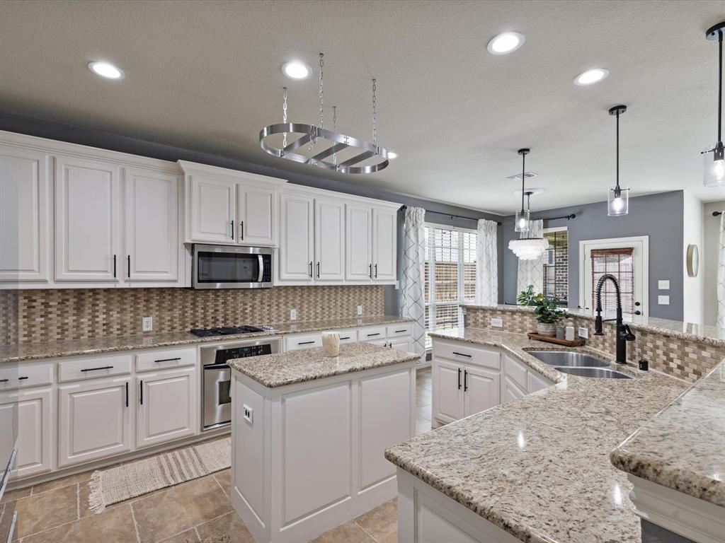 1120 Golden Sunset Court Prosper, TX 75078 - Photo 14 of 40