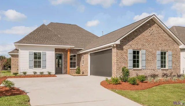 $418,000 | 17995 Delaney Drive, Greenwell Springs, LA 70739