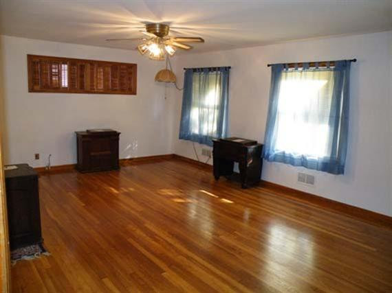 525 Hill N Dale Road Lexington, KY 40503 - Photo 14 of 29 Photo 14