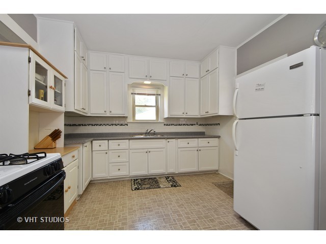 1525 Madison Street Lockport, IL 60441 - Photo 4 of 10