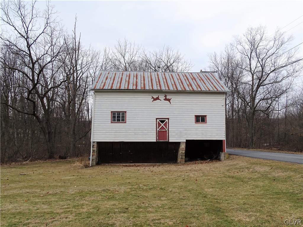 1141 Quince Road Walnutport, PA 18088 - Photo 6 of 7 Gallery Image 6
