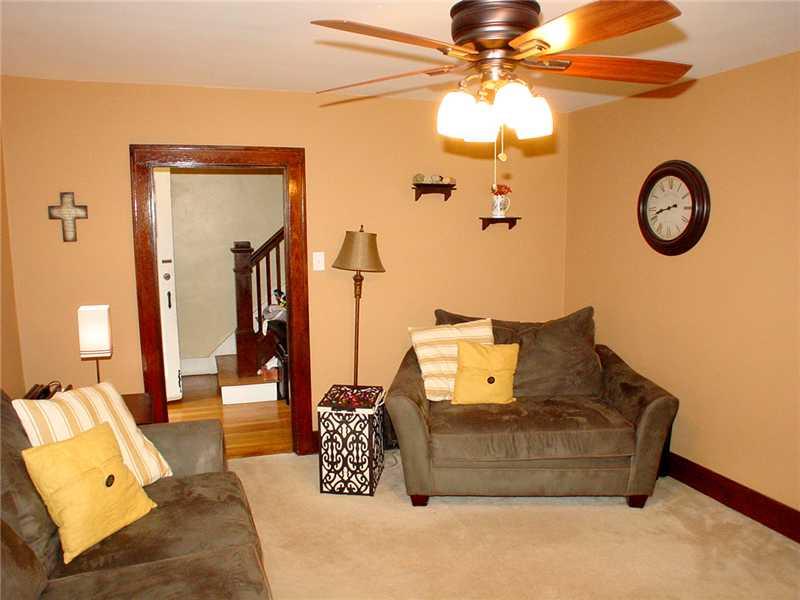235 Friday Road Pittsburgh, PA 15209 - Photo 5 of 25 Living Room.