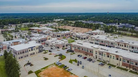 $355,900 | 222 Crest Edge Street, Montgomery, TX 77316