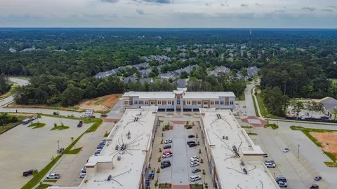 $355,900 | 222 Crest Edge Street, Montgomery, TX 77316