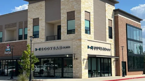 $355,900 | 222 Crest Edge Street, Montgomery, TX 77316