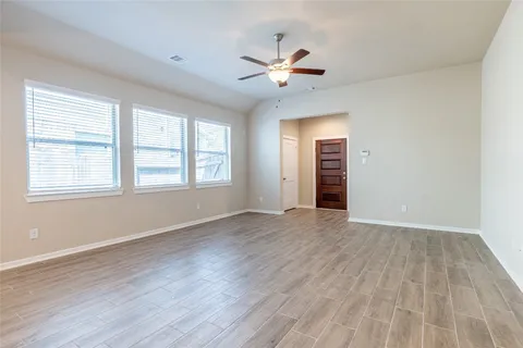 $355,900 | 222 Crest Edge Street, Montgomery, TX 77316