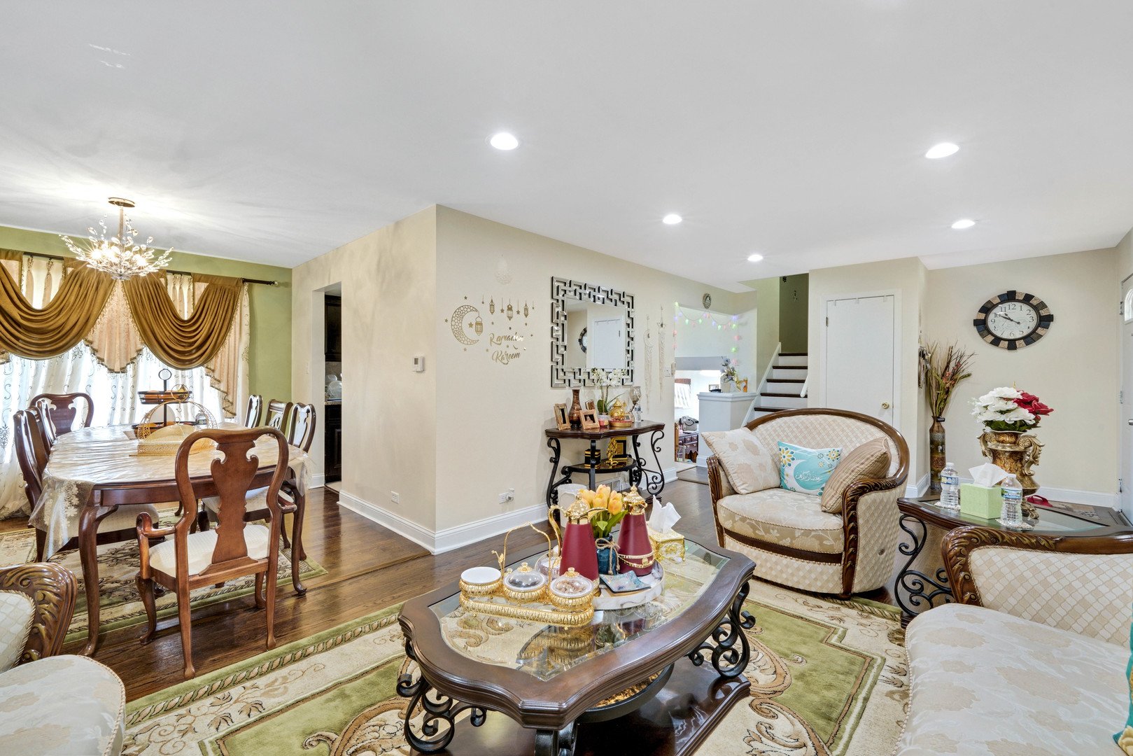 7849 79th Place Bridgeview, IL 60455 - Photo 5 of 30