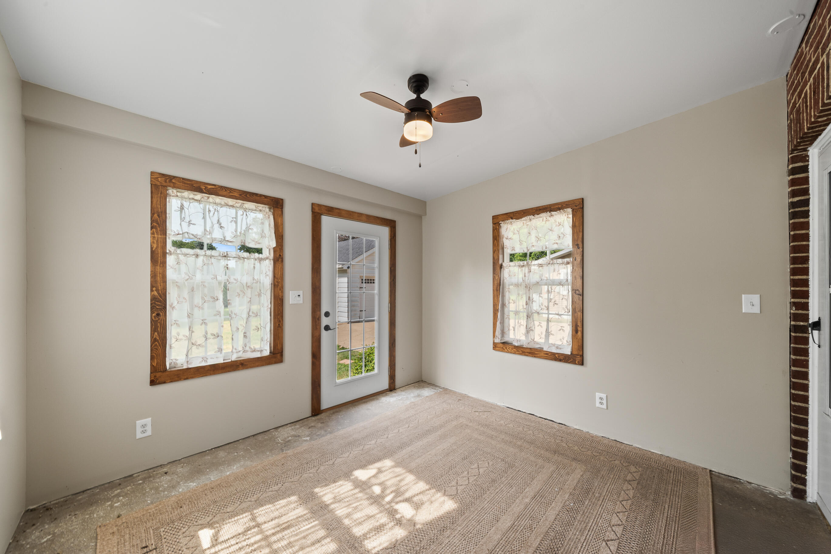 1105 Barnes Street Delavan, WI 53115 - Photo 17 of 32 Mud Room
