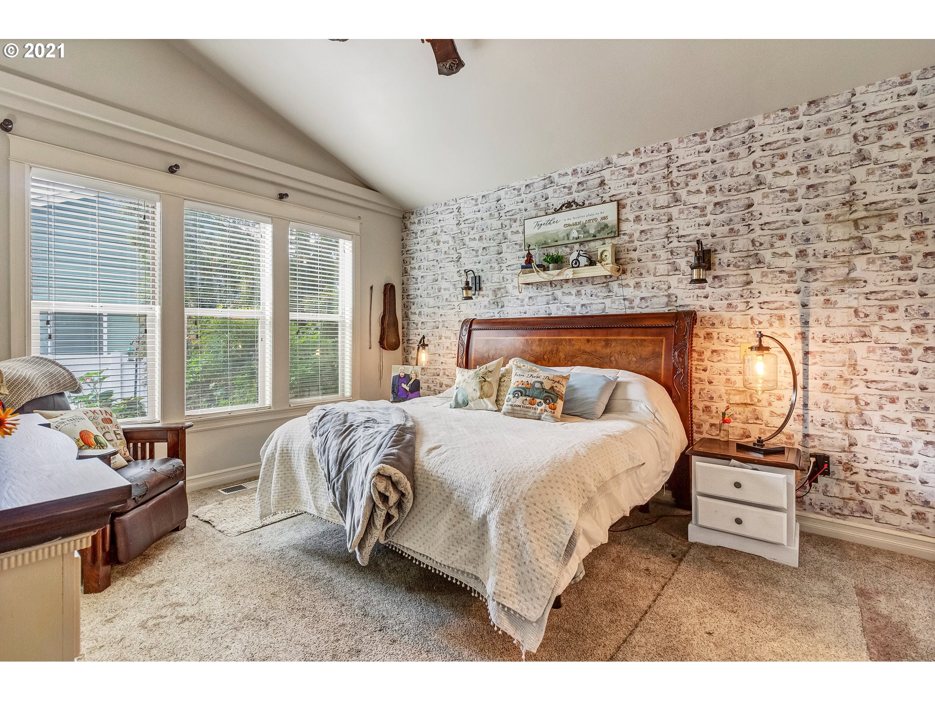 1293 Cooley Road Woodburn, OR 97071 - Photo 11 of 14 Gallery Image 11