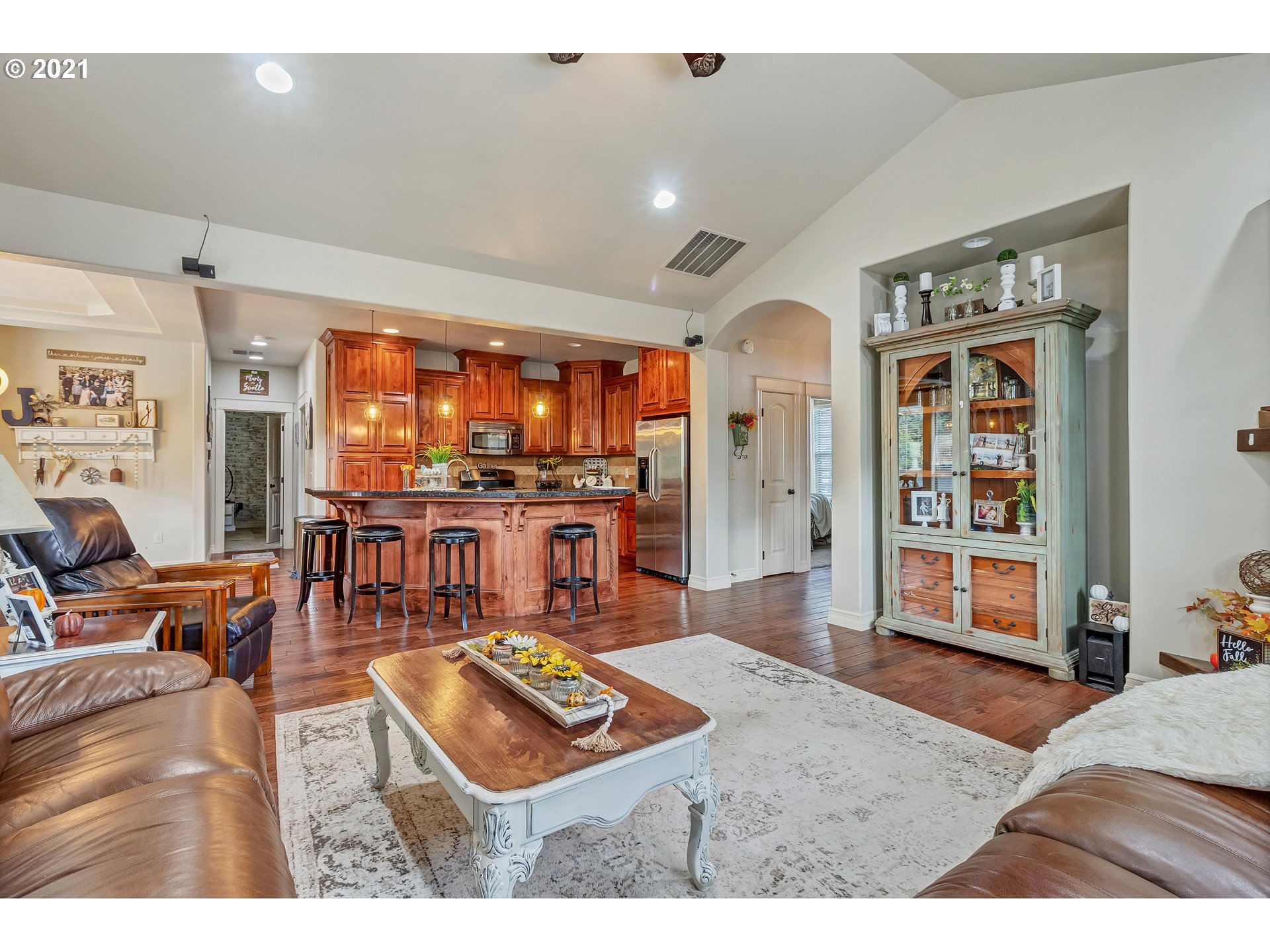 1293 Cooley Road Woodburn, OR 97071 - Photo 6 of 14 Gallery Image 6