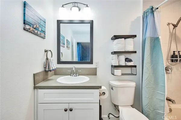 $1,500 | 1307 West 9th, Santa Ana, CA 92703