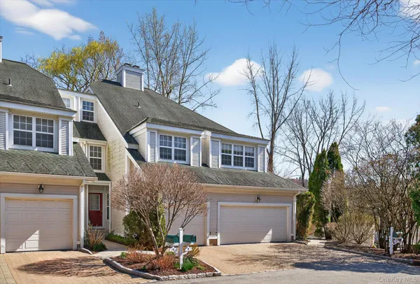 $950,000 | 2 Lake Marie Lane, Bedford Hills, NY 10507