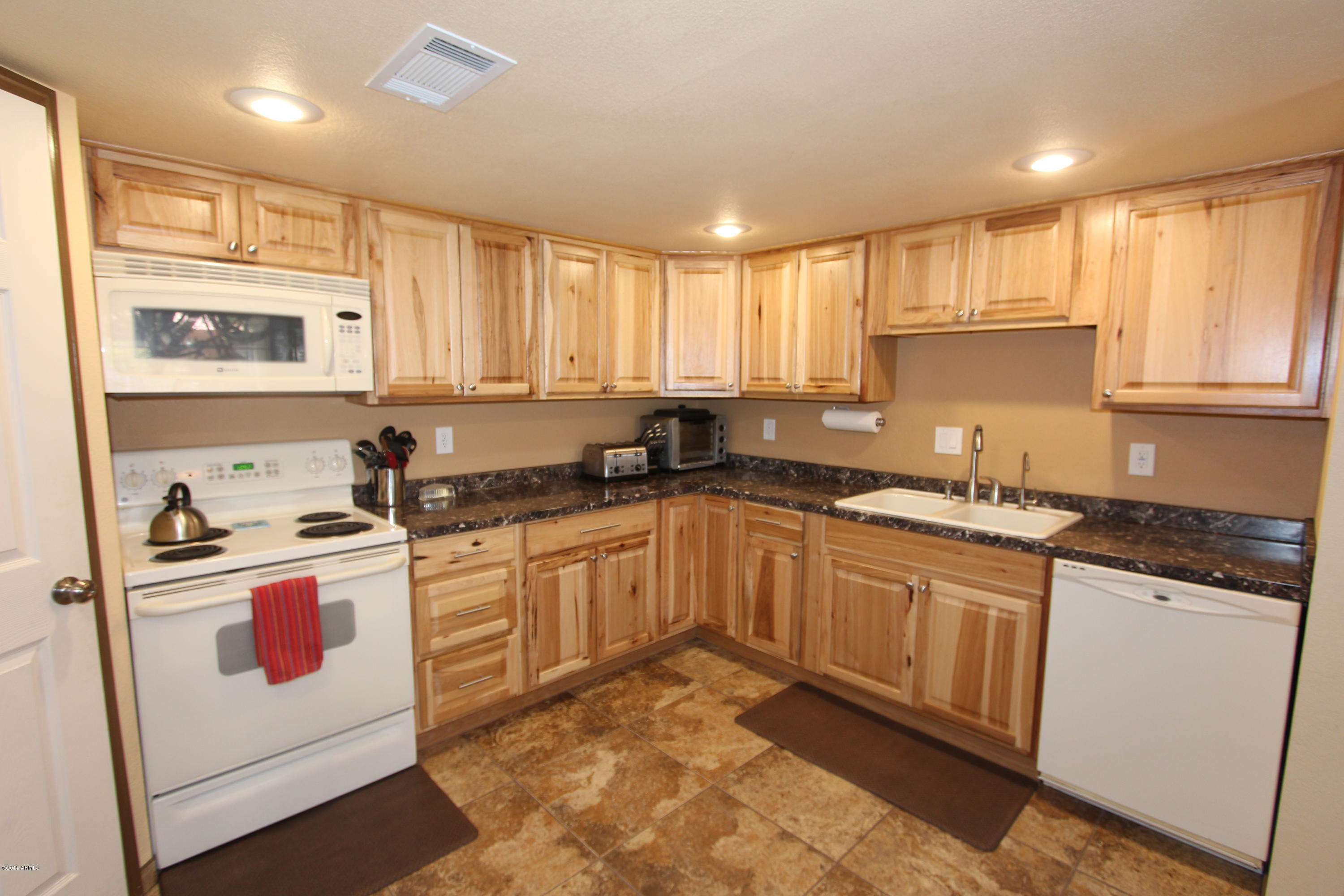 2329 North Recker Road, Unit 55 Mesa, AZ 85215 - Photo 4 of 34 IMG_1546.JPG
