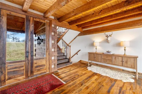 $1,355,000 | 226 Lake Viking Terrace, Gallatin, MO 64640