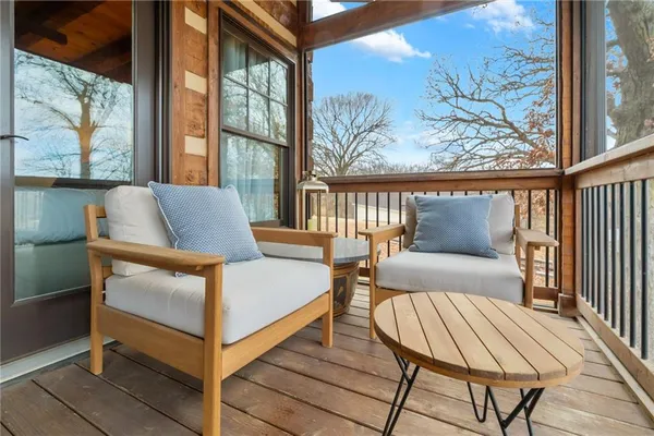 $1,355,000 | 226 Lake Viking Terrace, Gallatin, MO 64640