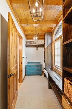 $1,355,000 | 226 Lake Viking Terrace, Gallatin, MO 64640