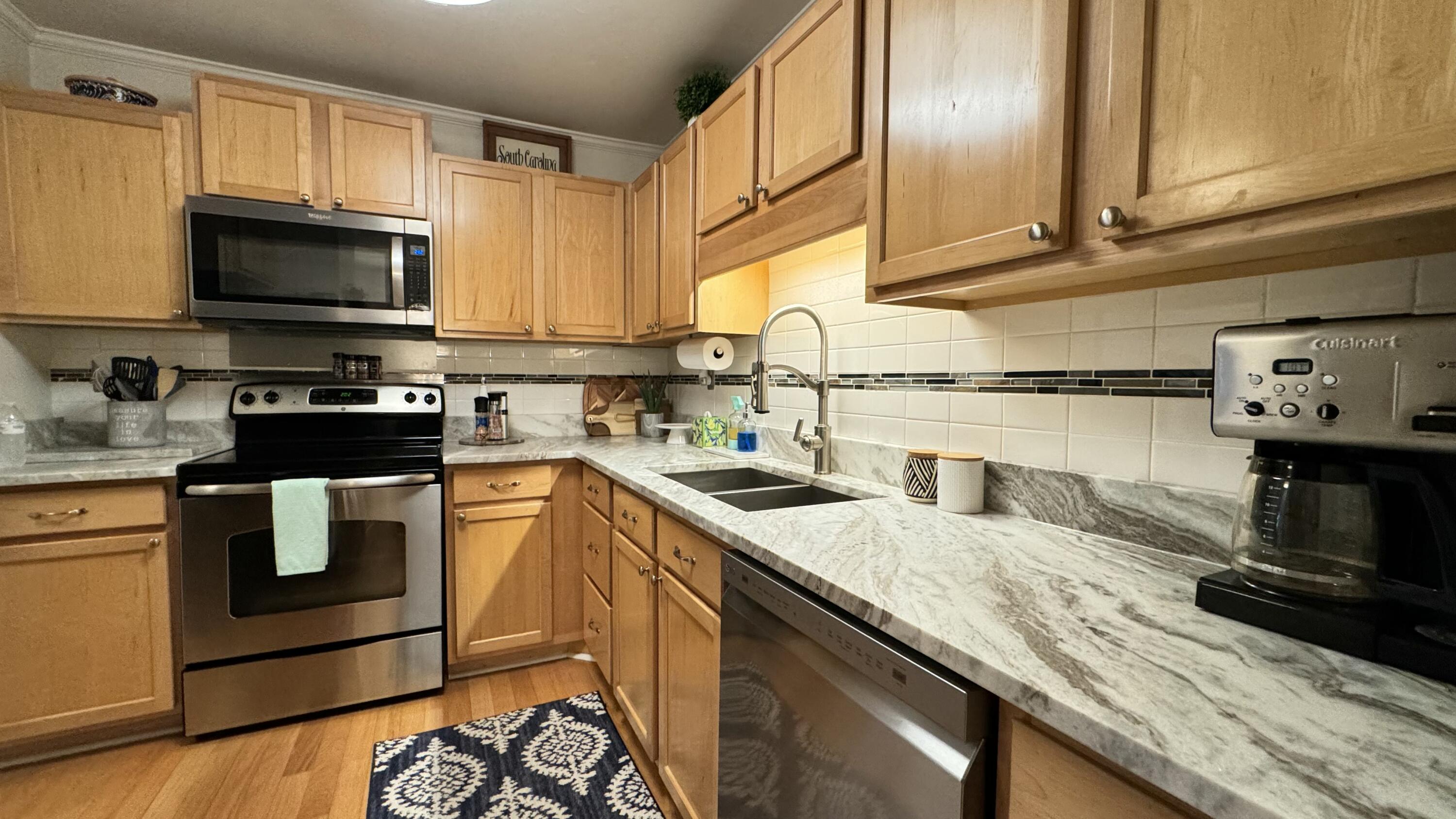 21 Rivers Point Row, Unit 16G Charleston, SC 29412 - Photo 18 of 21 E30B6EBD-81BF-41EB-B8B1-F96F3A75FA16