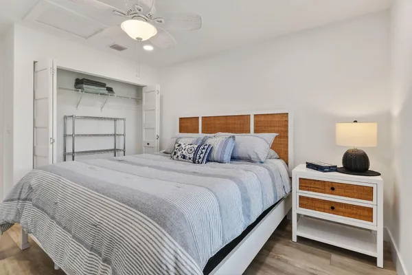 $2,300 | 608 Southeast 5th Street, Stuart, FL 34994