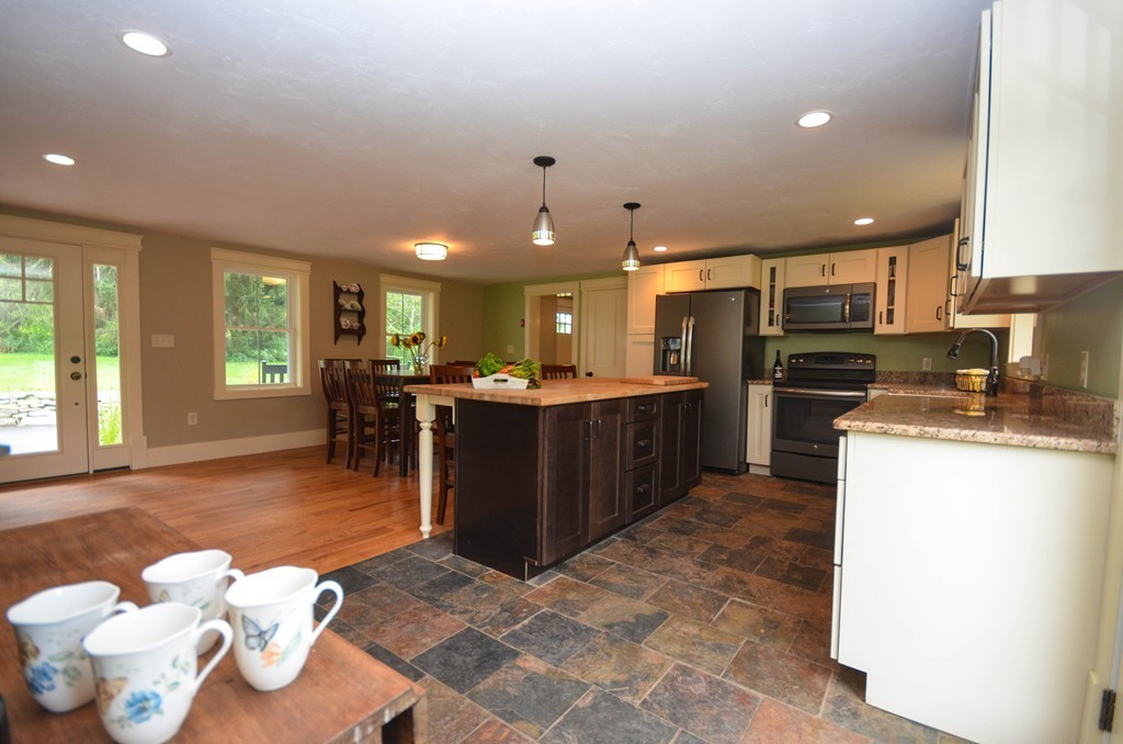 23 Keith Hill Road Grafton, MA 01519 - Photo 8 of 30 Gallery Image 8