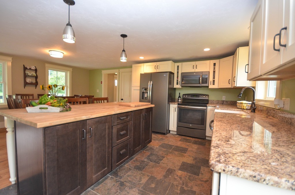23 Keith Hill Road Grafton, MA 01519 - Photo 9 of 30 Gallery Image 9