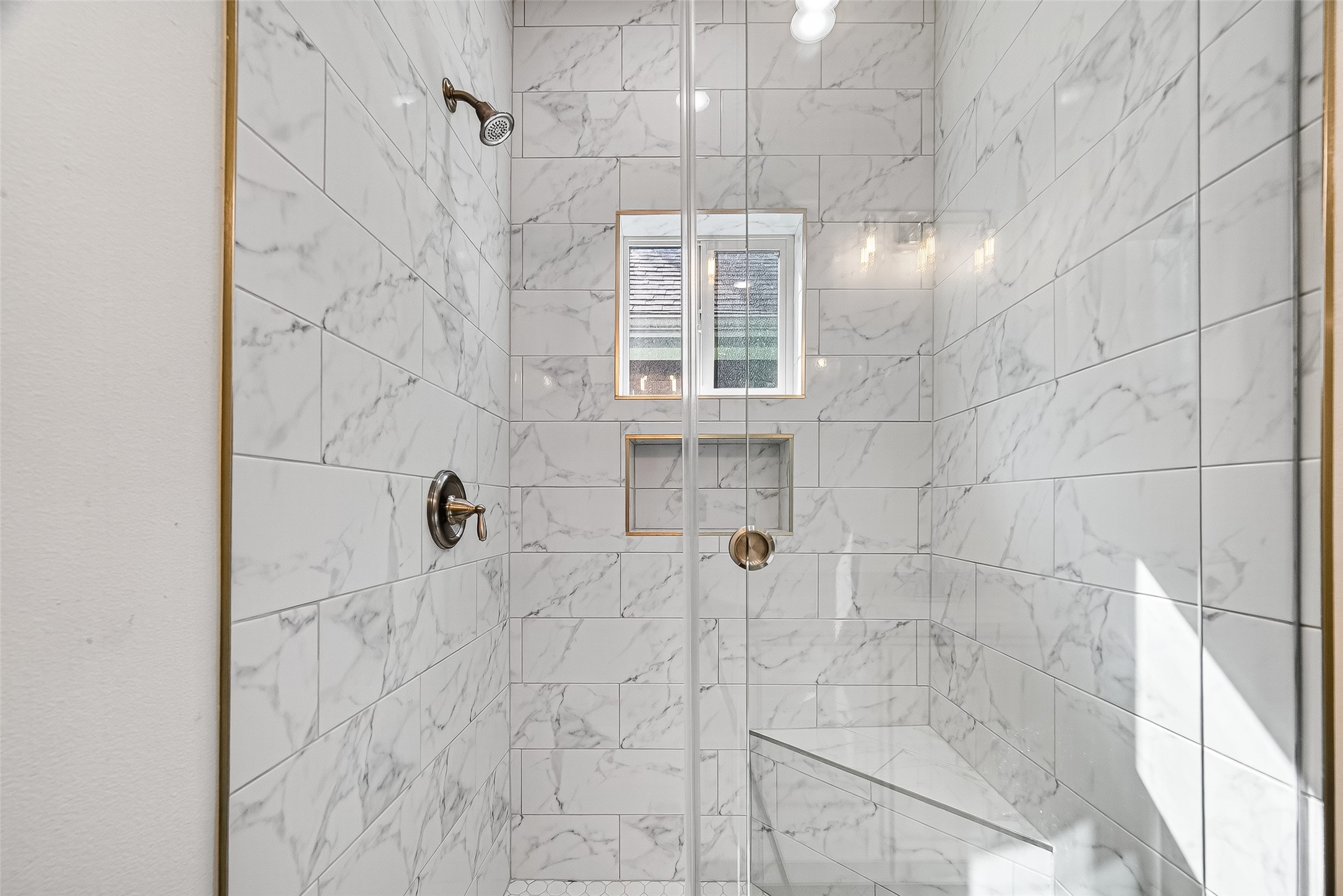 716 Zoe Street Houston, TX 77020 - Photo 25 of 39 a bathroom with a shower