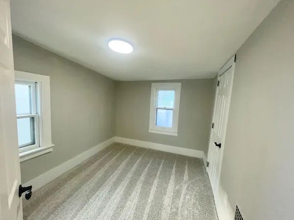 $148,000 | 313 South Lake Street, North Mankato, MN 56003