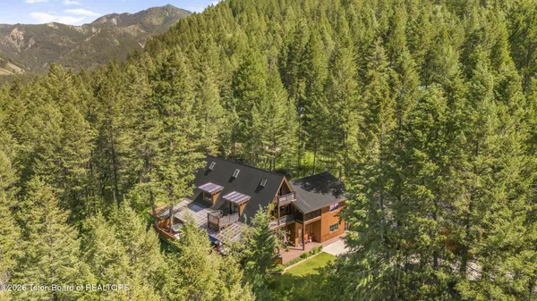 $3,250,000 | 794 Terrace Drive, Alpine, WY 83128