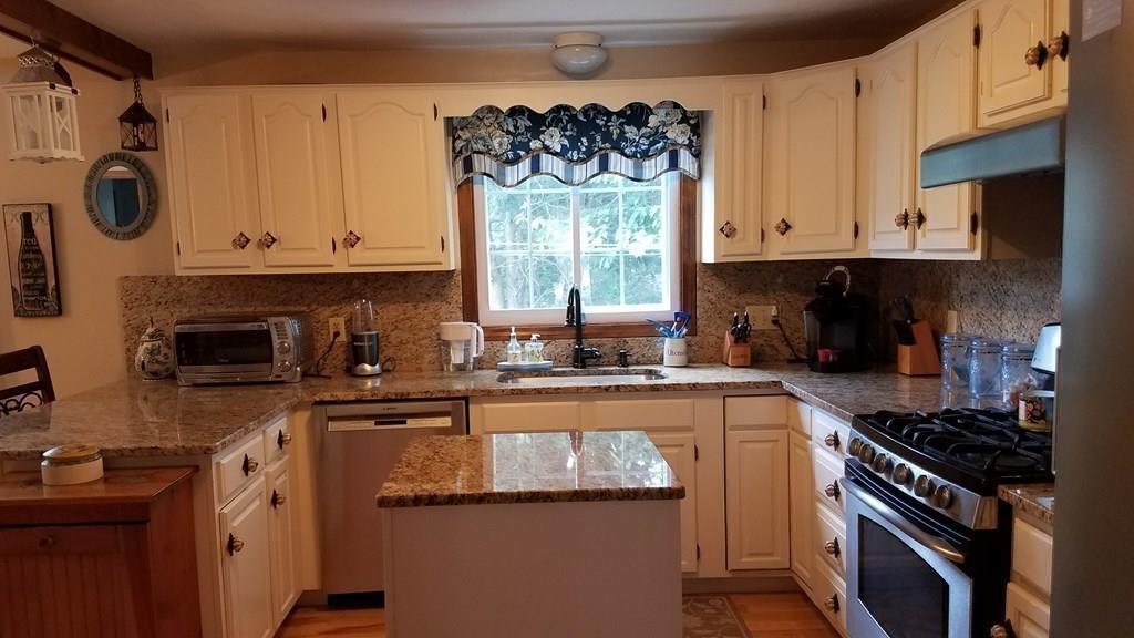 6 Ida Road Worcester, MA 01604 - Photo 12 of 35 Gallery Image 12