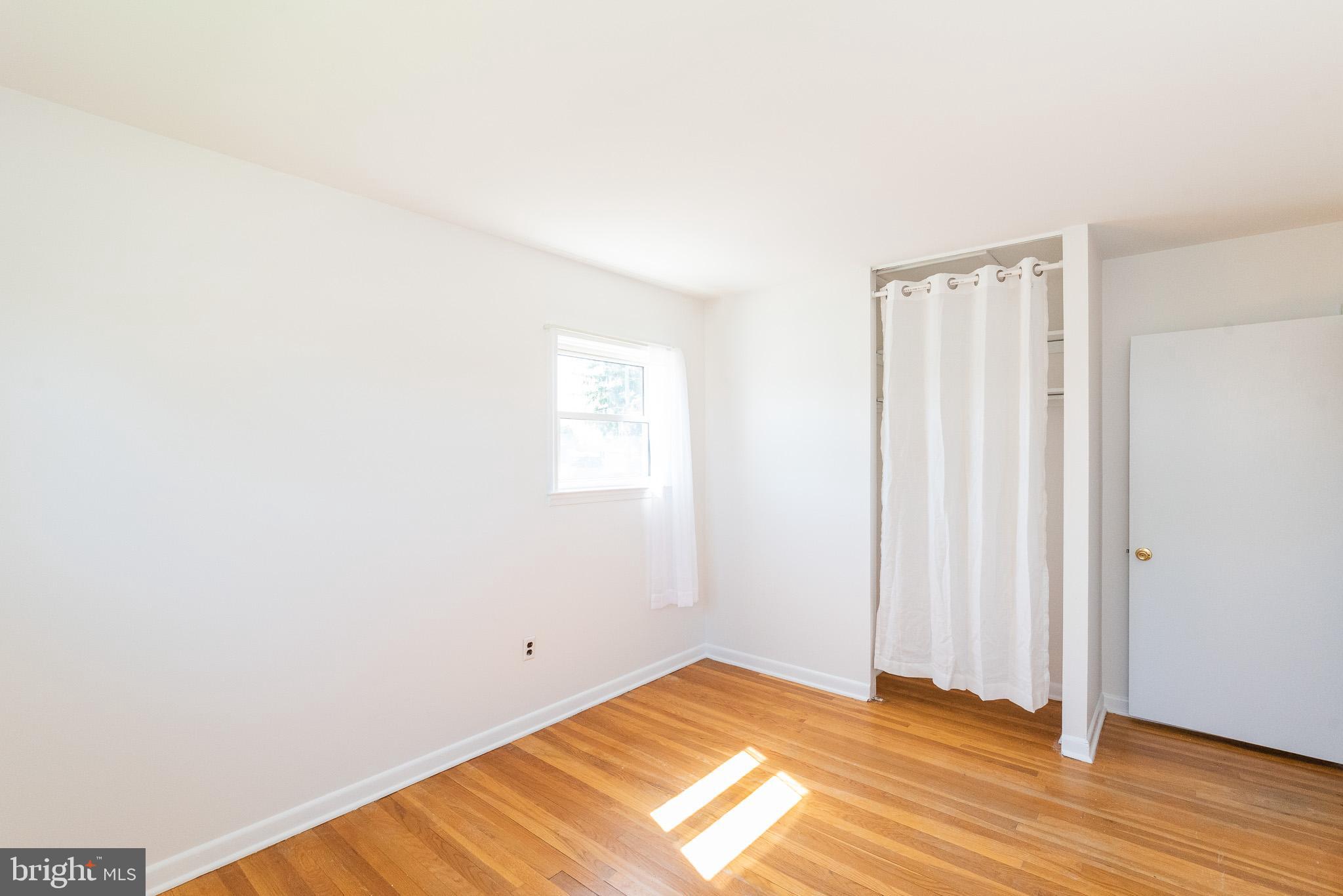 6129 Wheatland Road Baltimore, MD 21228 - Photo 25 of 48 a view of room