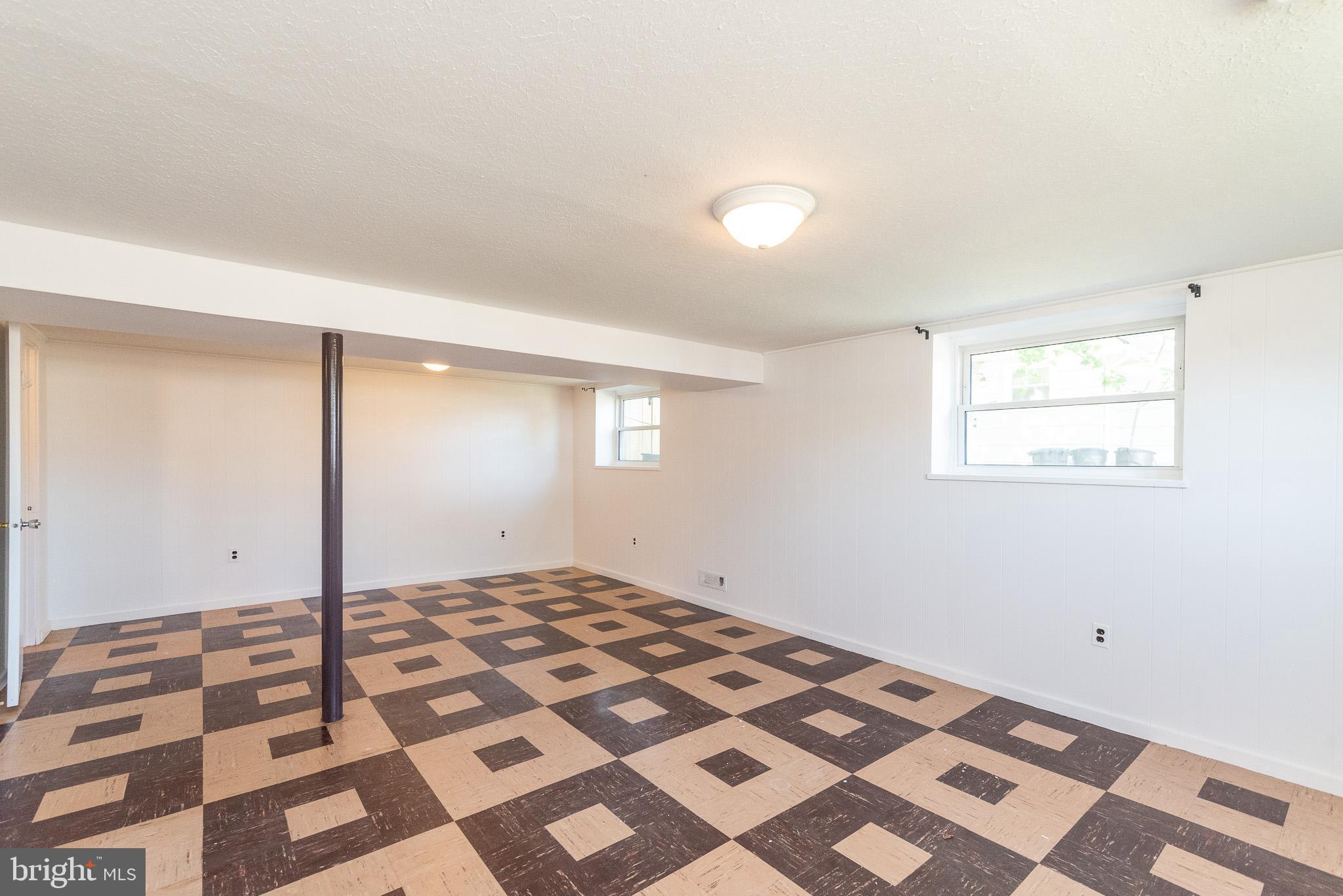 6129 Wheatland Road Baltimore, MD 21228 - Photo 37 of 48 a view of a bedroom