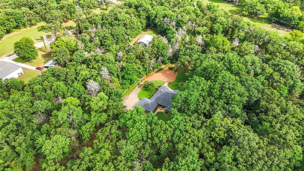 1749 Highway 84 Palestine, TX 75801 - Photo 9 of 40