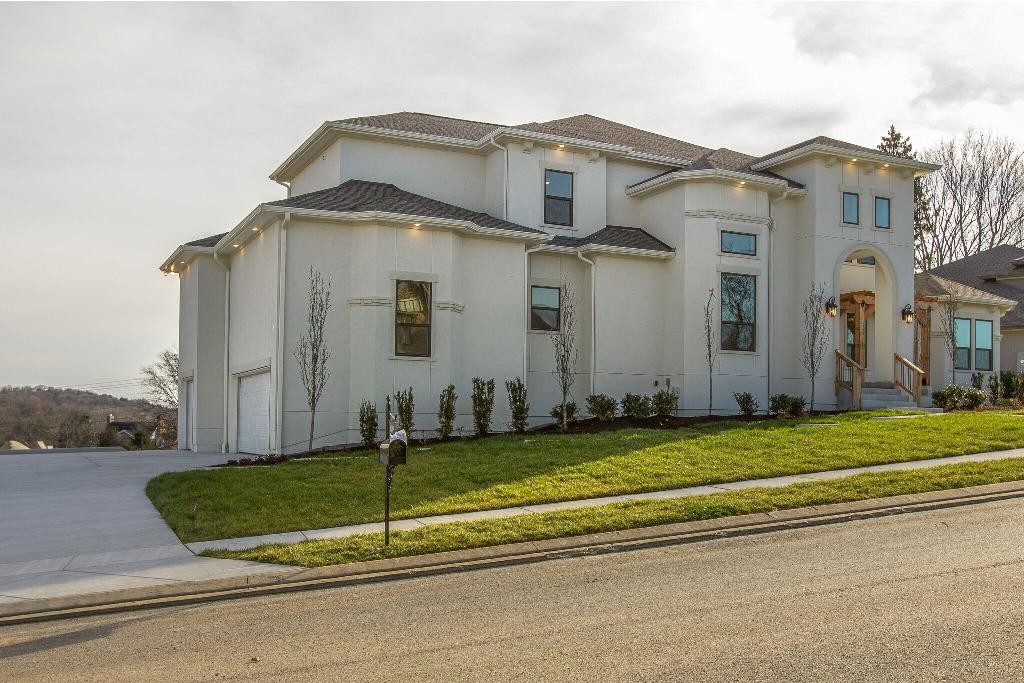 6004 Lookaway Circle Franklin, TN 37067 - Photo 3 of 66