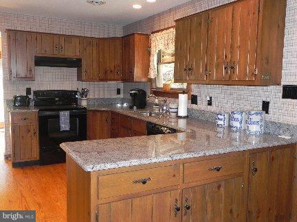 7002 Ed Sears Road Dickerson, MD 20842 - Photo 16 of 26 Kitchen