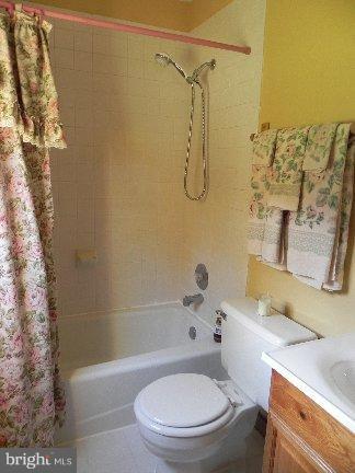 7002 Ed Sears Road Dickerson, MD 20842 - Photo 18 of 26 Bath