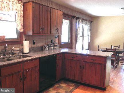 7002 Ed Sears Road Dickerson, MD 20842 - Photo 22 of 26 Kitchen