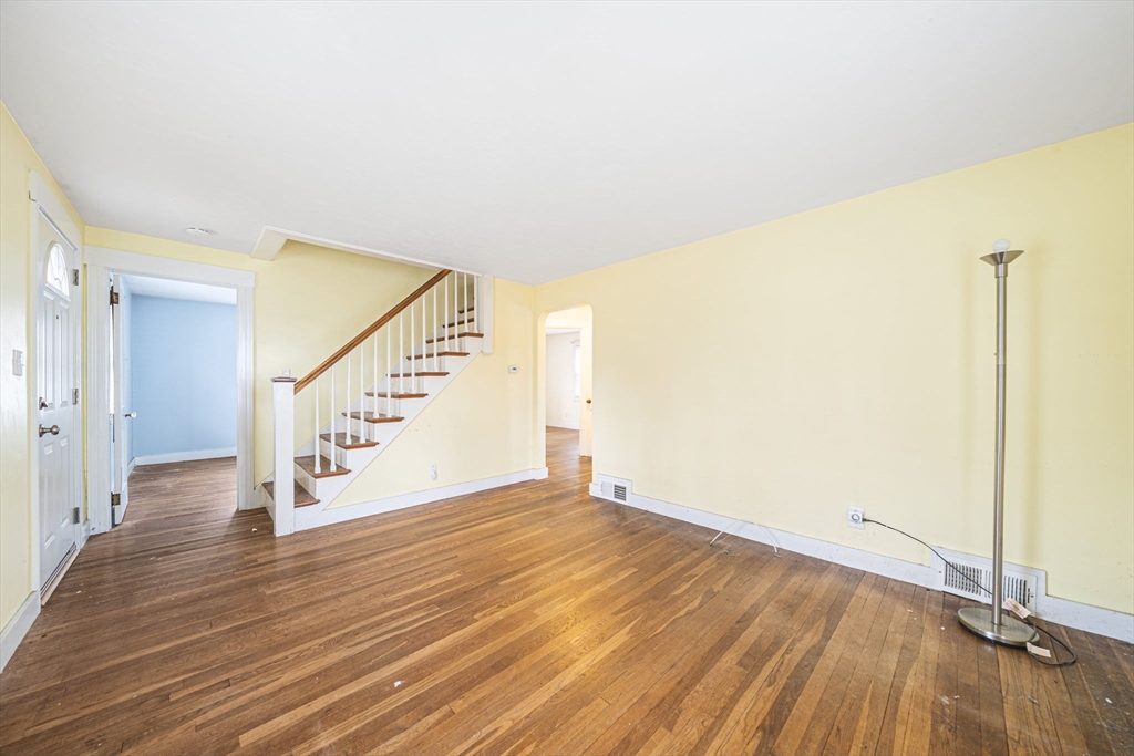 13 Washington Avenue Ashland, MA 01721 - Photo 8 of 20