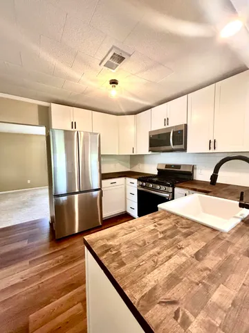 $170,000 | 19157 West Chippewa Drive, Rodney, MI 49342