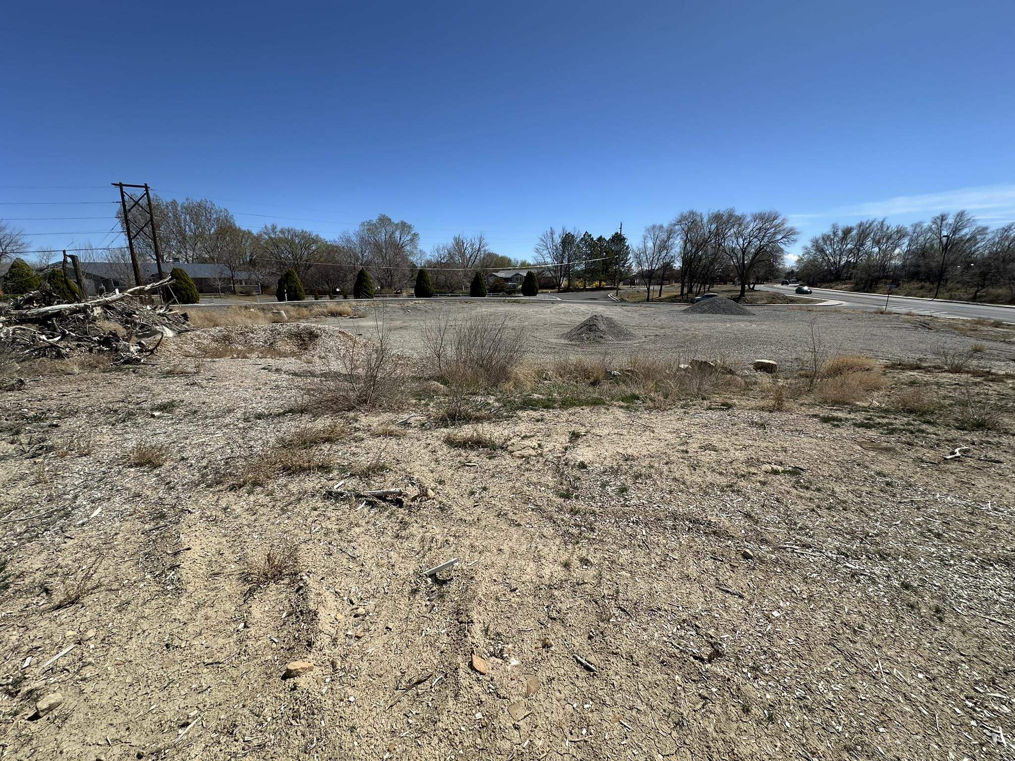 690 27 1/2 Road Grand Junction, CO 81506 - Photo 3 of 8