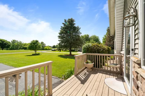 $560,000 | W6093 Mariner Hills Trail, La Grange, WI 53121