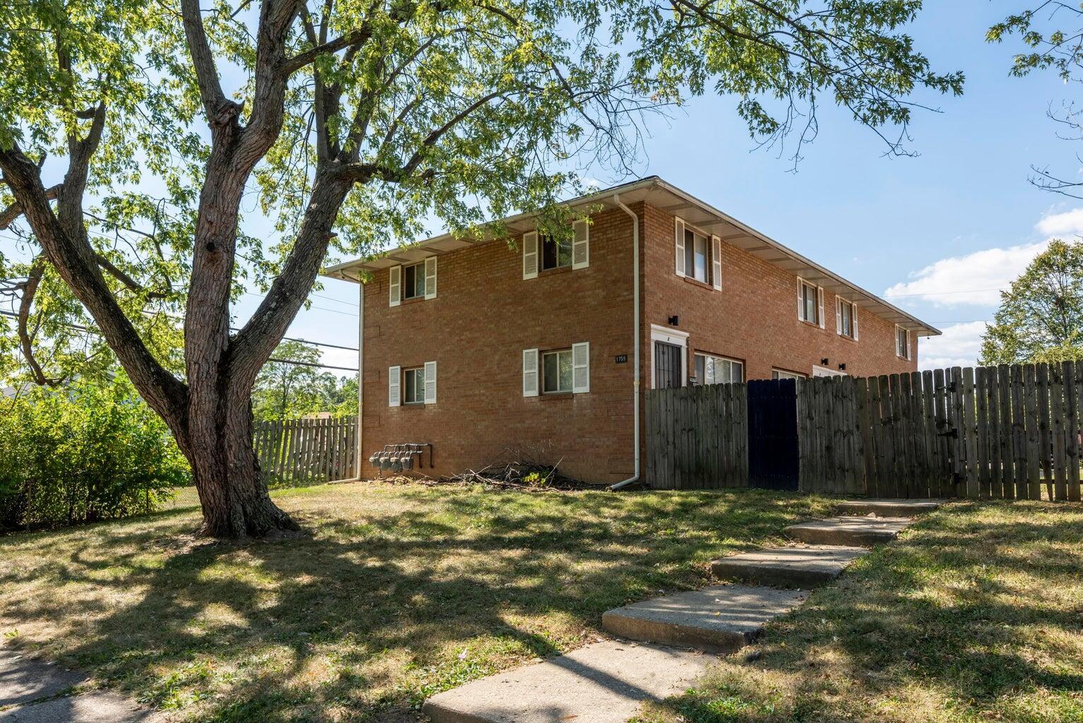 1759 Lonsdale Road, Unit C Columbus, OH 43232 - Photo 12 of 12 Lonsdale_12