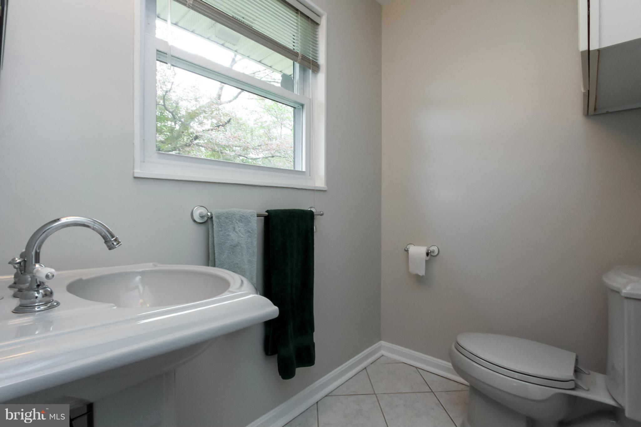 2313 Ross Road Silver Spring, MD 20910 - Photo 12 of 24 Bath (Master)