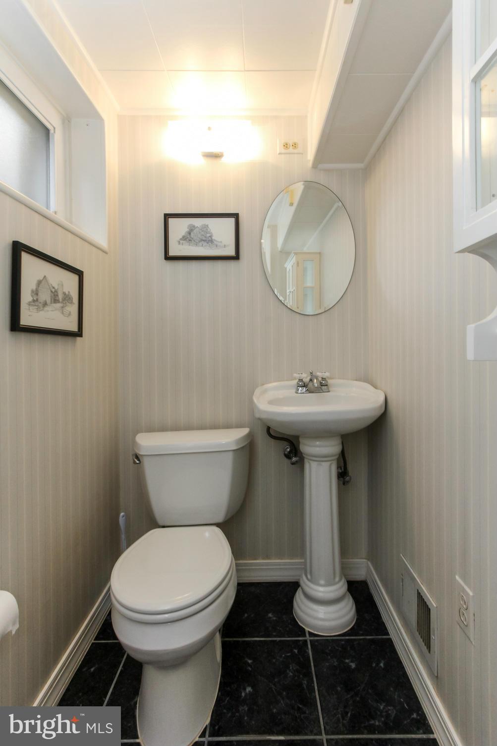 2313 Ross Road Silver Spring, MD 20910 - Photo 20 of 24 Bath