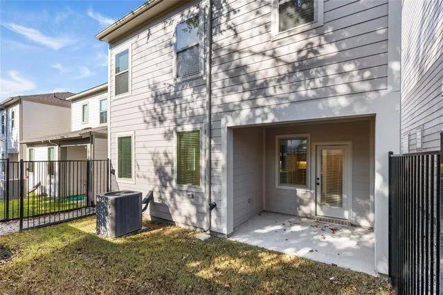 a view of a house with a outdoor space
