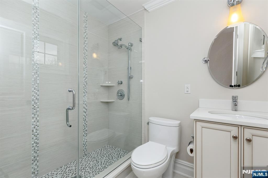 15 Woodland Road Cresskill, NJ 07626 - Photo 24 of 34