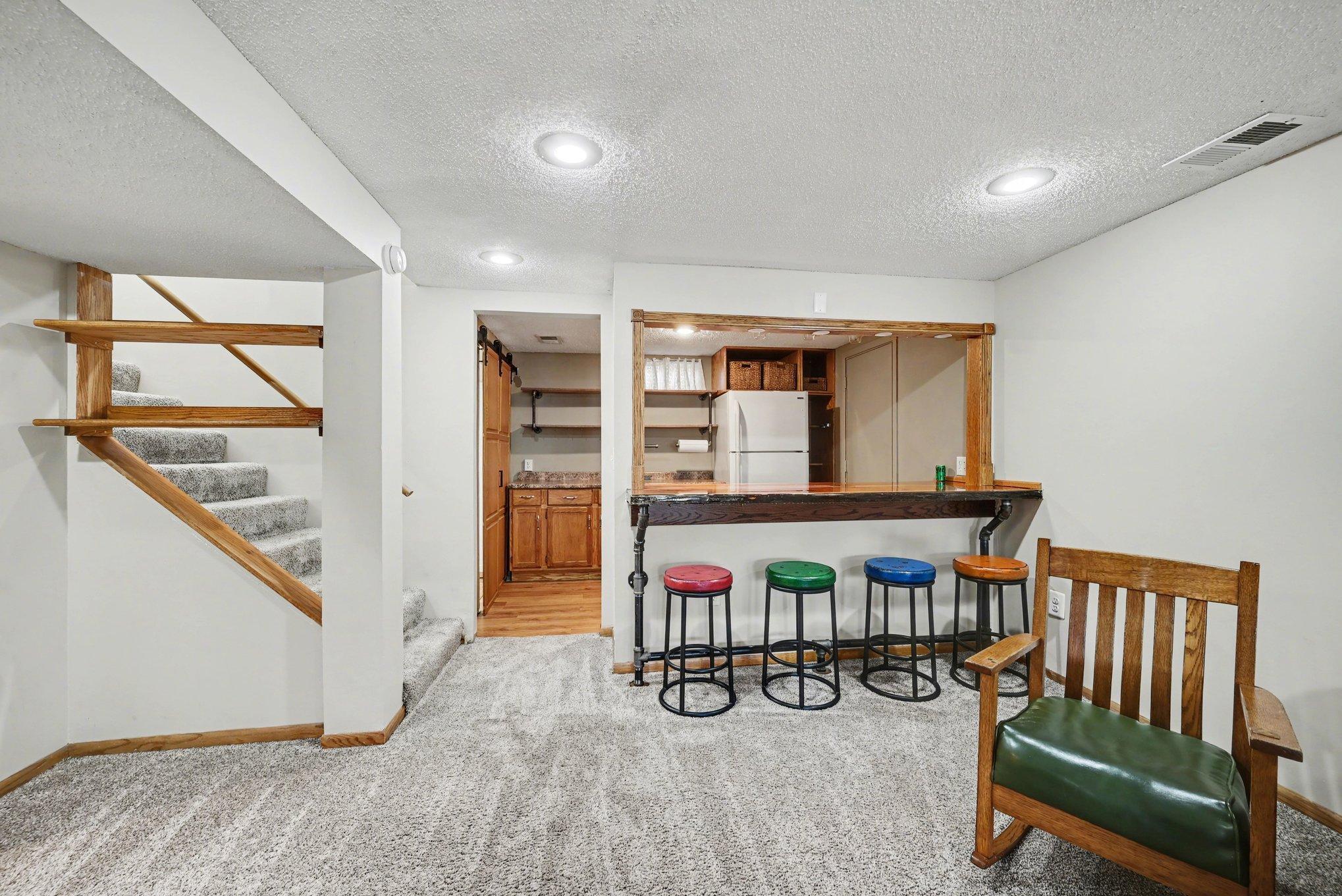 18917 Chestnut Lane Minnetonka, MN 55345 - Photo 23 of 34