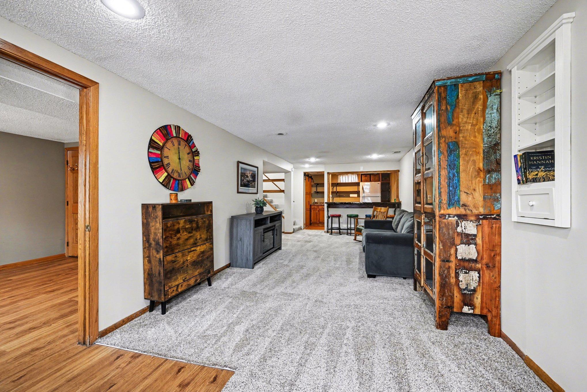 18917 Chestnut Lane Minnetonka, MN 55345 - Photo 24 of 34